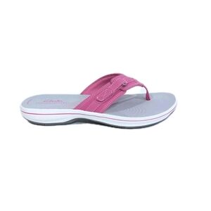 Clarks Cloudsteppers Breeze Sea Flip Flops sz 8 New Women Pink Sandals fuschia